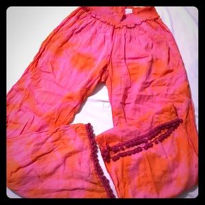 Beach pants with poms